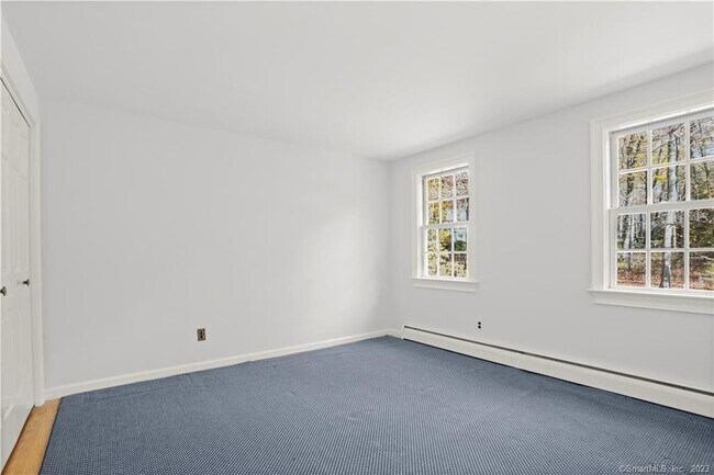 Building Photo - 202 S Bald Hill Rd