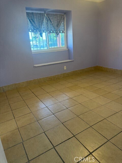 Building Photo - 13747 Vellanto Way
