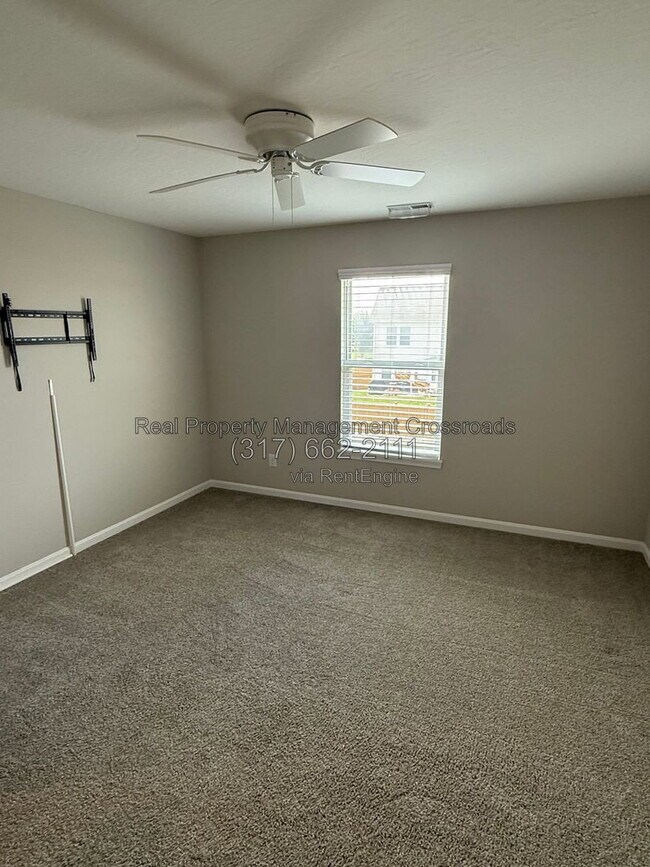 Building Photo - 5509 W Woodhaven Dr