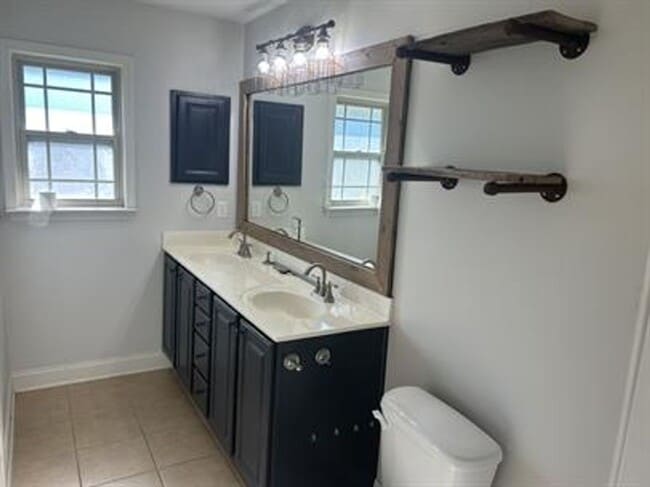 Building Photo - Charming 3-Bedroom, 2-Bath Home – 1,382 Sq Ft