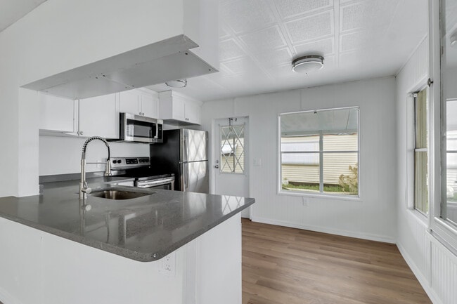 Open Kitchen - 243 Tangerine Dr