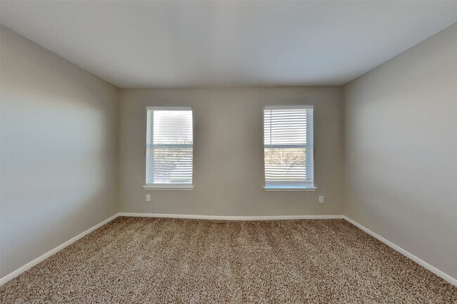 Building Photo - 4319 Mount Vinson Way