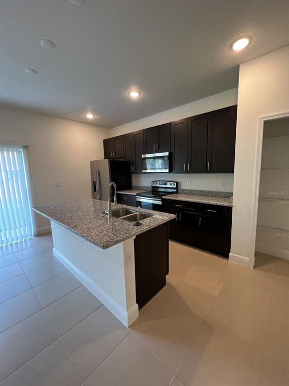 Building Photo - 750 Auburn Grv Ct