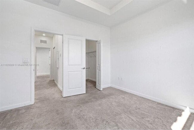 Building Photo - 11763 SW 246 Terrace