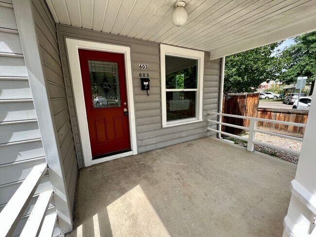 Building Photo - Corner-Lot Bungalow Close to Old Town Fort Collins!