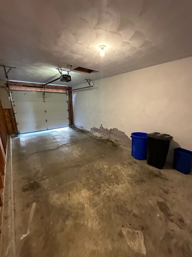 Building Photo - Rockford Townhomes East