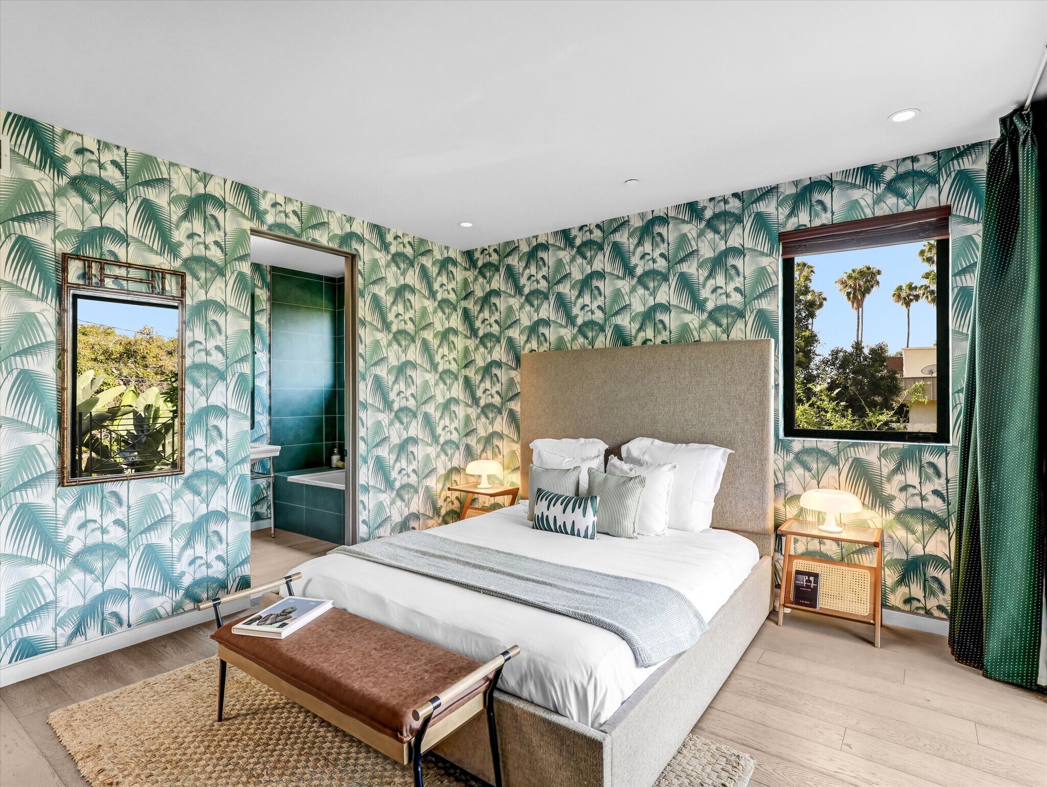 Building Photo - 1724 N Sierra Bonita Ave