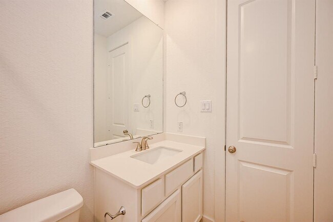 Building Photo - 18402 Mesquite Flts Trl