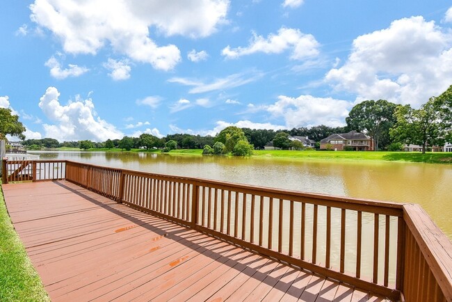 Building Photo - 1231 Creekford Cir