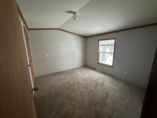Building Photo - 249 E Birdsall-