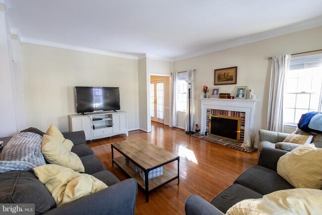 Building Photo - 616 Yardley Ln