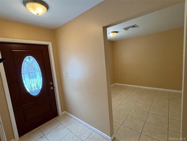 Building Photo - 5 N Aspen Rd