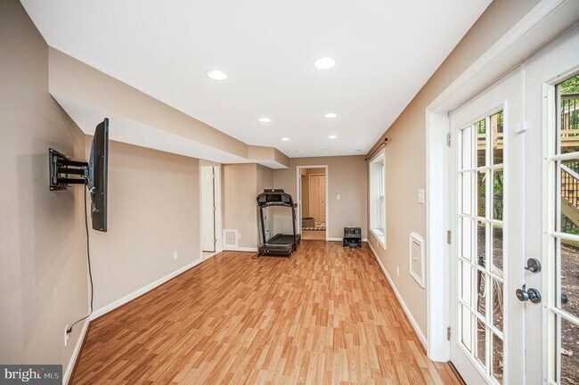 Building Photo - 15385 Windsong Ln