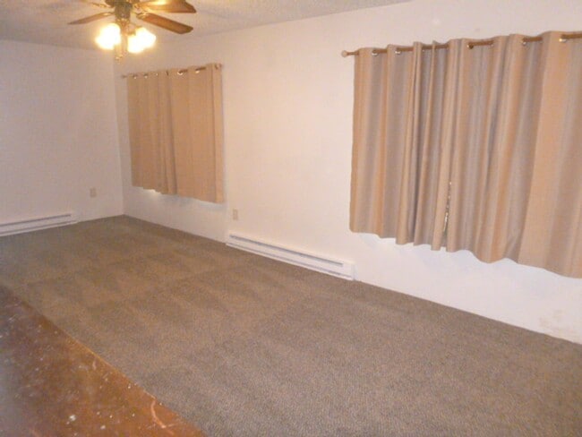 Building Photo - 3 Bedroom 1 Ba House