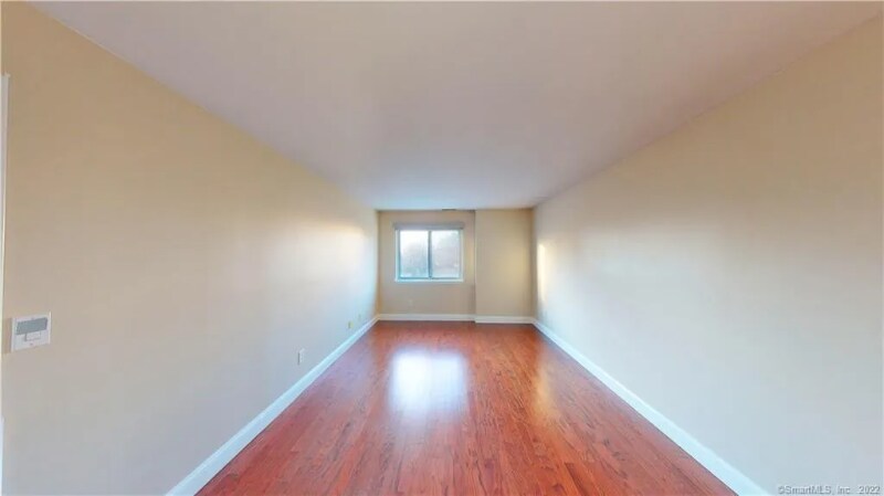 Building Photo - 14 Ingall St