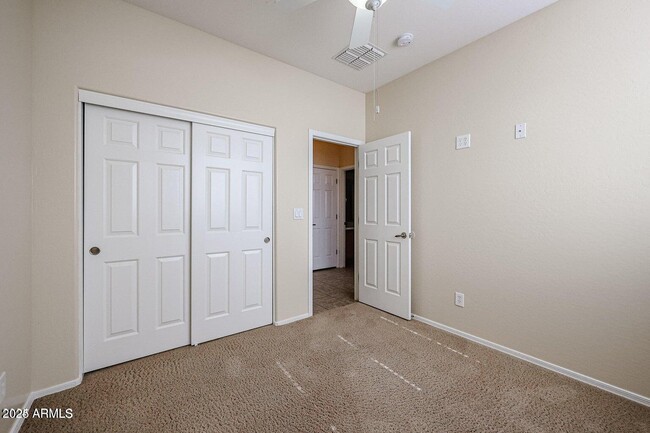 Building Photo - 43337 N Heavenly Way