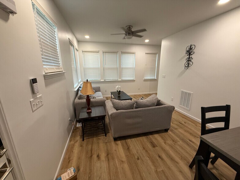 Building Photo - Room in Duplex on S Alston Ave