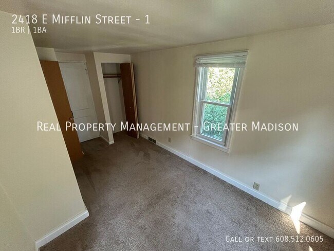 Building Photo - 2418 E Mifflin St