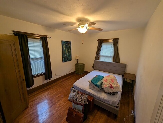 Building Photo - 95 Longfellow Rd