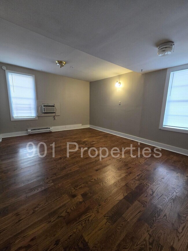 Building Photo - 1252 Harbert Ave