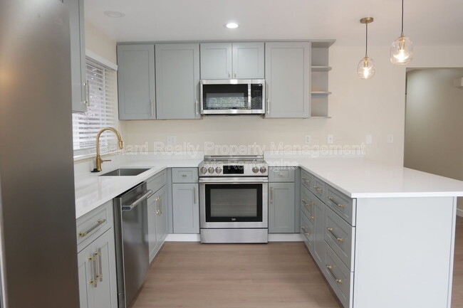 Building Photo - 6116 22nd Ave NW