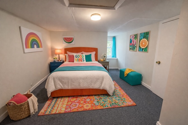 Building Photo - 376 Park Ave