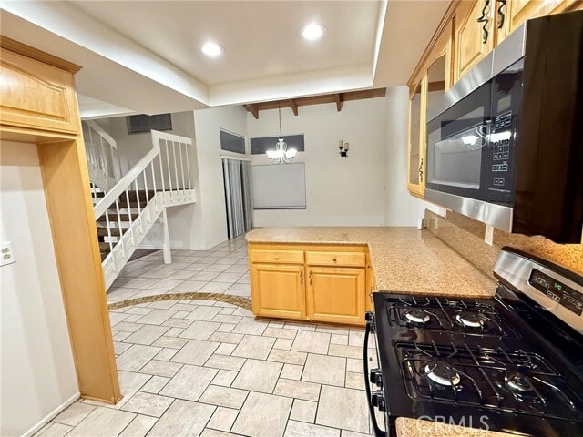 Building Photo - 2604 N Tustin Ave