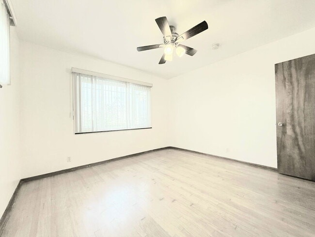 Building Photo - 4029 Don Diablo Dr