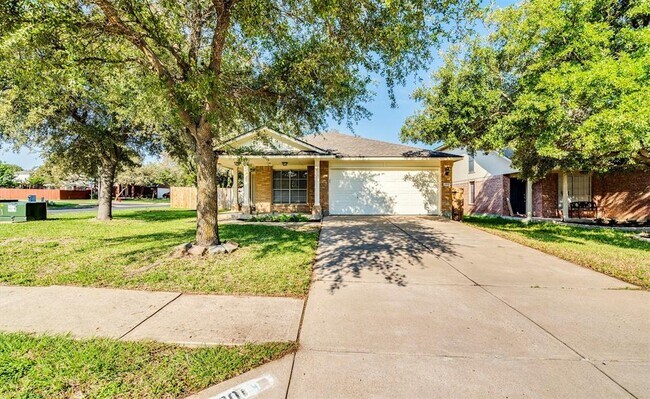 Building Photo - 2901 Rainy River Dr