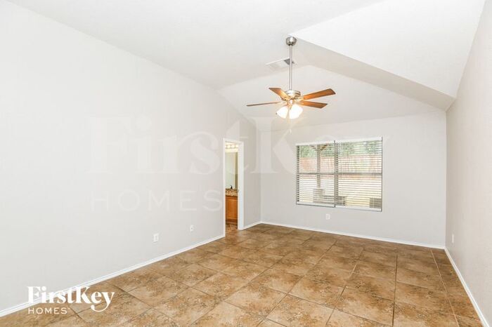 Building Photo - 1301 Chase Trail