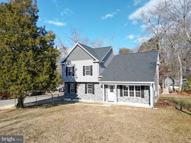 Building Photo - 40750 King Dr