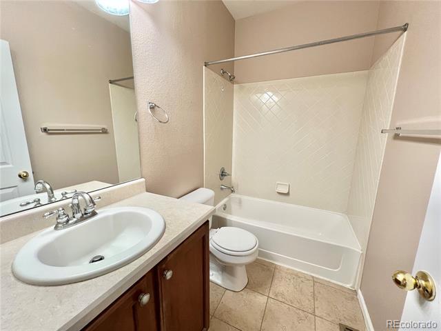 Building Photo - 16150 E Geddes Ln