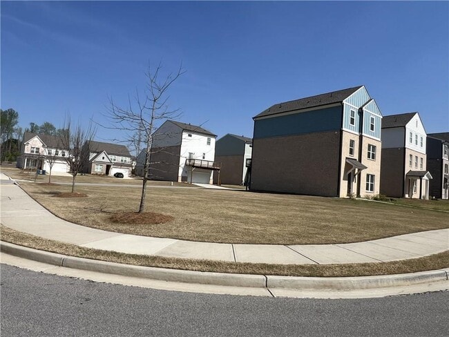 Building Photo - 2520 Whistler Wy NE