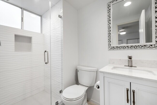 Downstairs bathroom - 464 28th St
