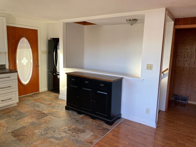 Building Photo - 3bed 2bath Home with Atwood Lake Views