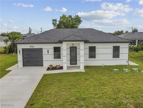 Building Photo - 916 Sara Ave N