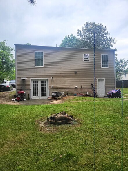 Building Photo - 3616 Shrewsbury Ct