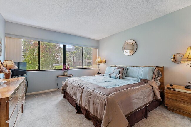 Building Photo - 1605 S US Hwy 1