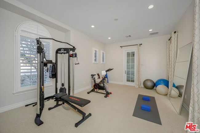 Building Photo - 25420 Prado De Azul