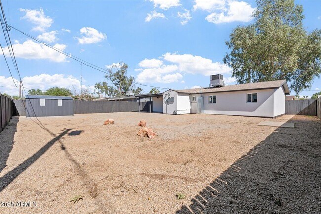 Building Photo - 14820 N 35th St