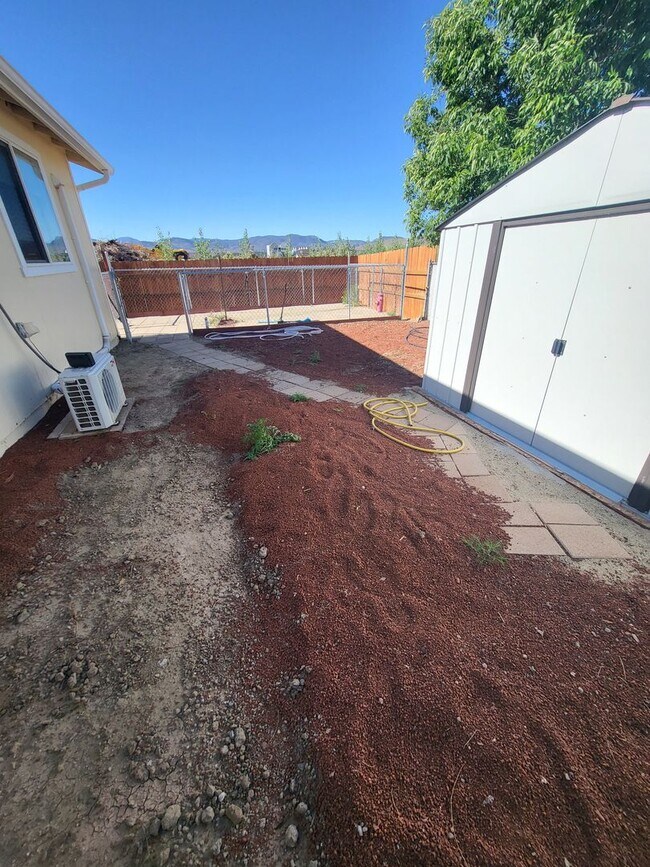 Building Photo - NIG0201&gt;**