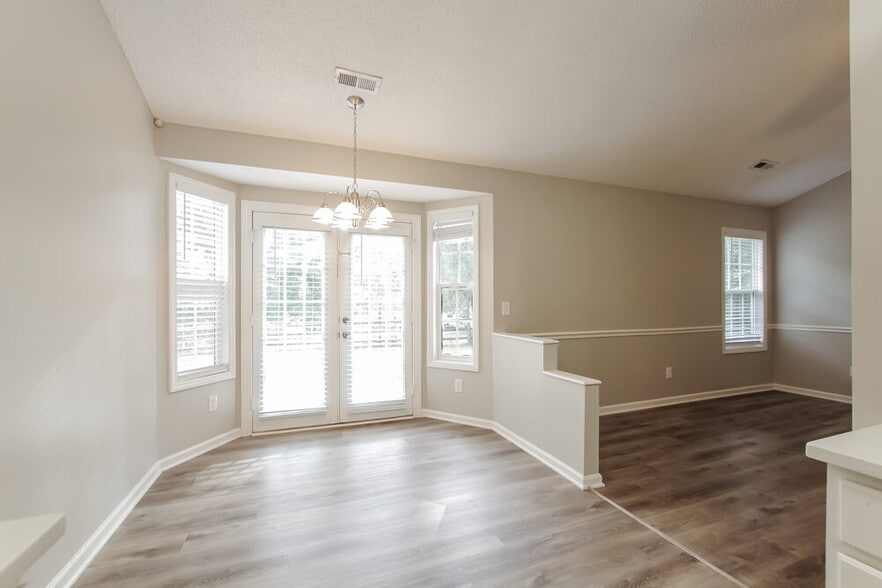 Building Photo - 2133 Millstone Ln