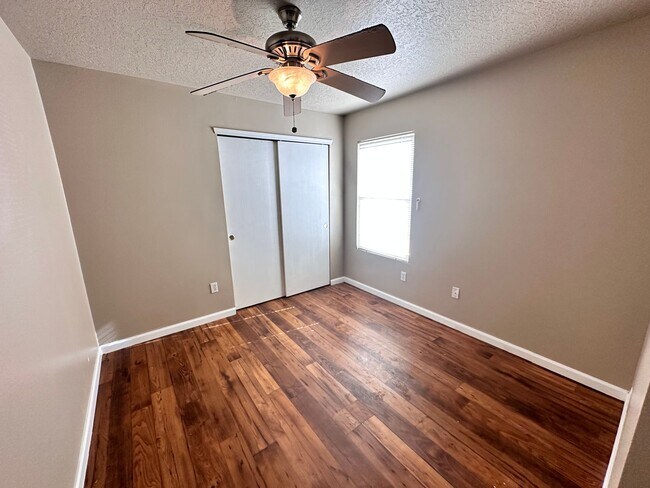 Building Photo - Coming Soon! 3 Bedroom 2 Bathroom with 2 Car Garage