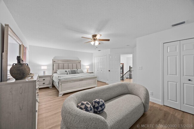 Building Photo - 2400 Seaford Dr