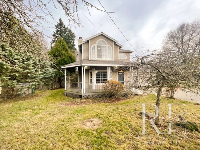 Building Photo - Stunning 3-Bedroom Home with Vaulted Ceilings, RV Parking & Fenced Yard!