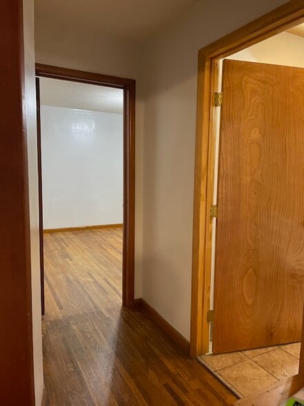 Hall - 612 S Pine St