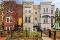 Building Photo - 1033 5th St NE