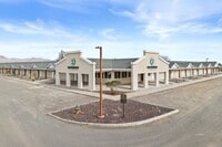 Building Photo - 1879 W Peppertree Dr