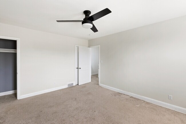 Building Photo - 8130 Kirkwall Ct