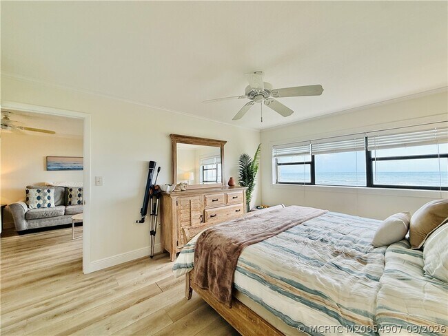 Building Photo - 7410 S Ocean Dr